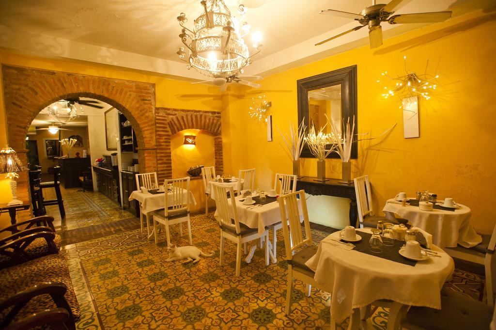 Casa Naemie Hotel ซานโตโดมิงโก ภายนอก รูปภาพ