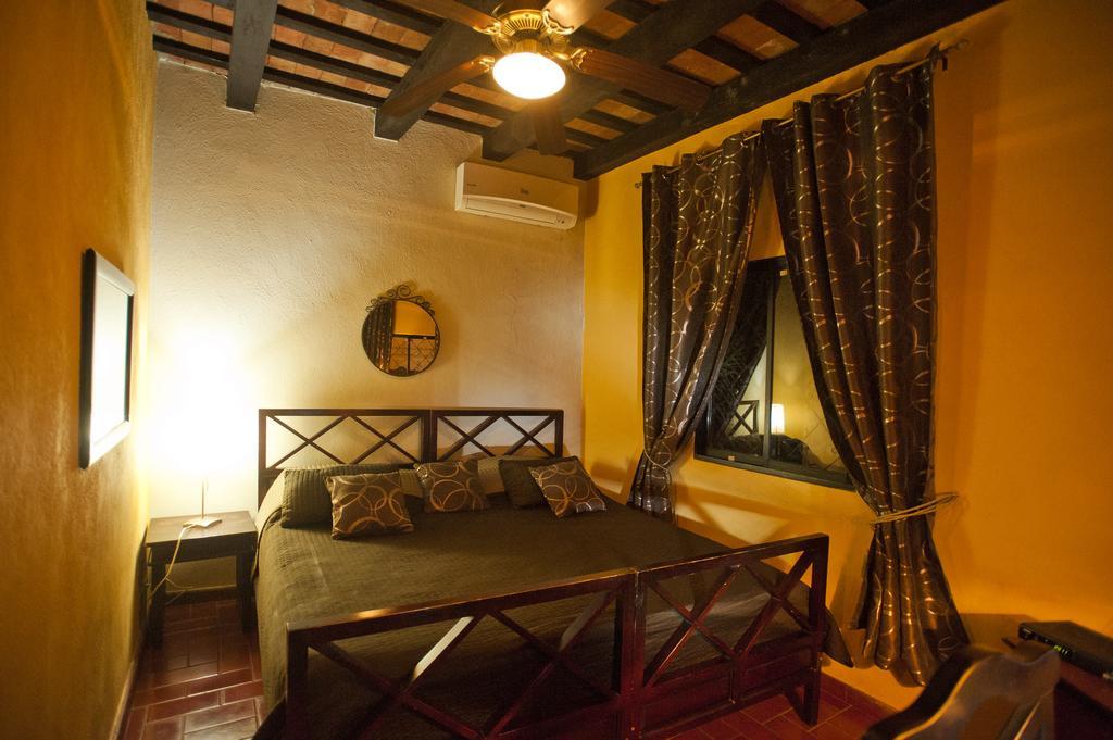 Casa Naemie Hotel ซานโตโดมิงโก ภายนอก รูปภาพ