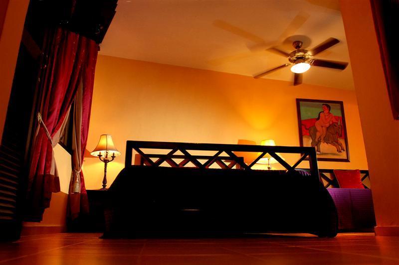 Casa Naemie Hotel ซานโตโดมิงโก ภายนอก รูปภาพ