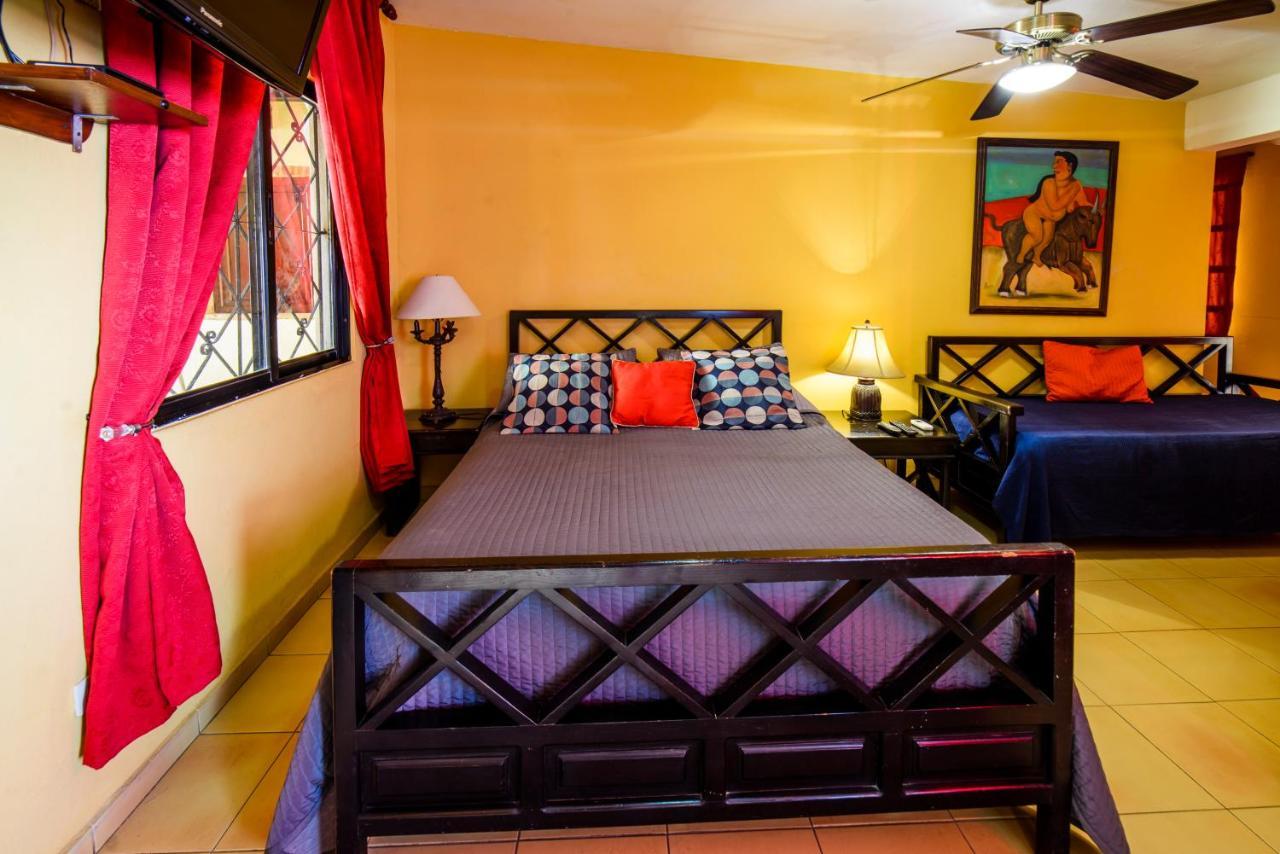 Casa Naemie Hotel ซานโตโดมิงโก ภายนอก รูปภาพ