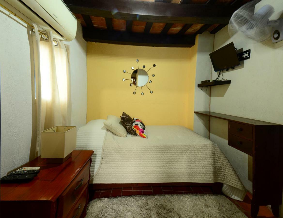 Casa Naemie Hotel ซานโตโดมิงโก ภายนอก รูปภาพ