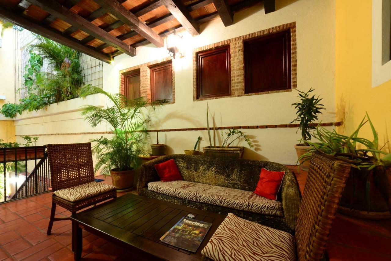 Casa Naemie Hotel ซานโตโดมิงโก ภายนอก รูปภาพ